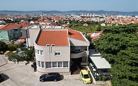 Bellevue Hill Apartment